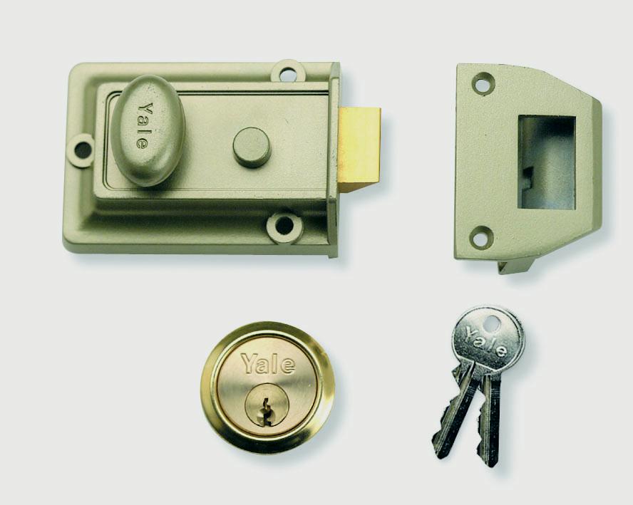 Yale Traditional Nightlatch 60mm