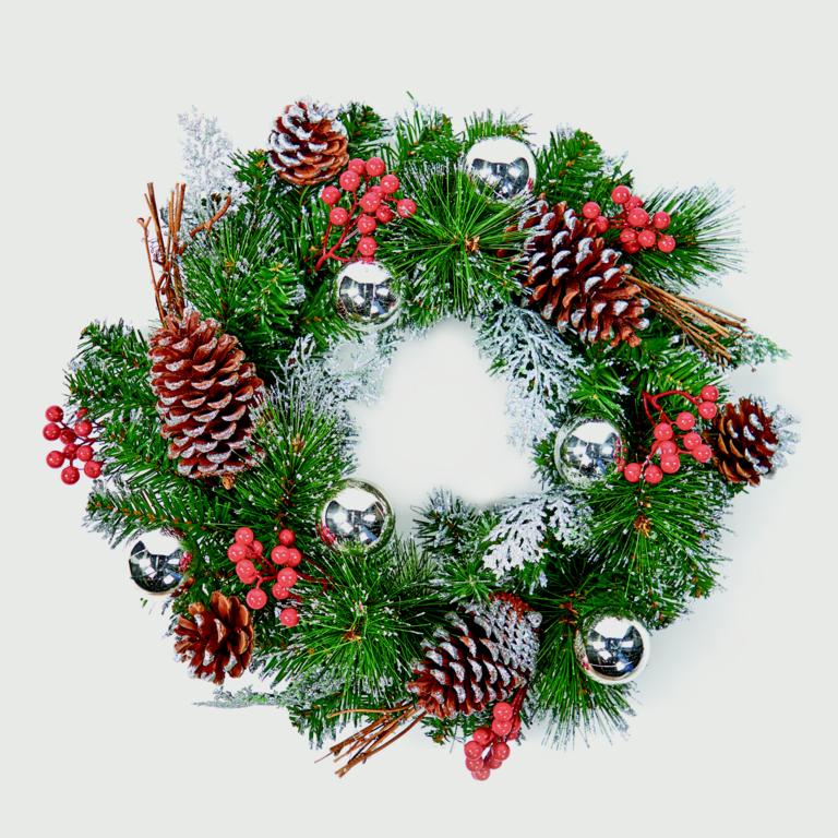 Premier Dressed Wreath 40cm Silver
