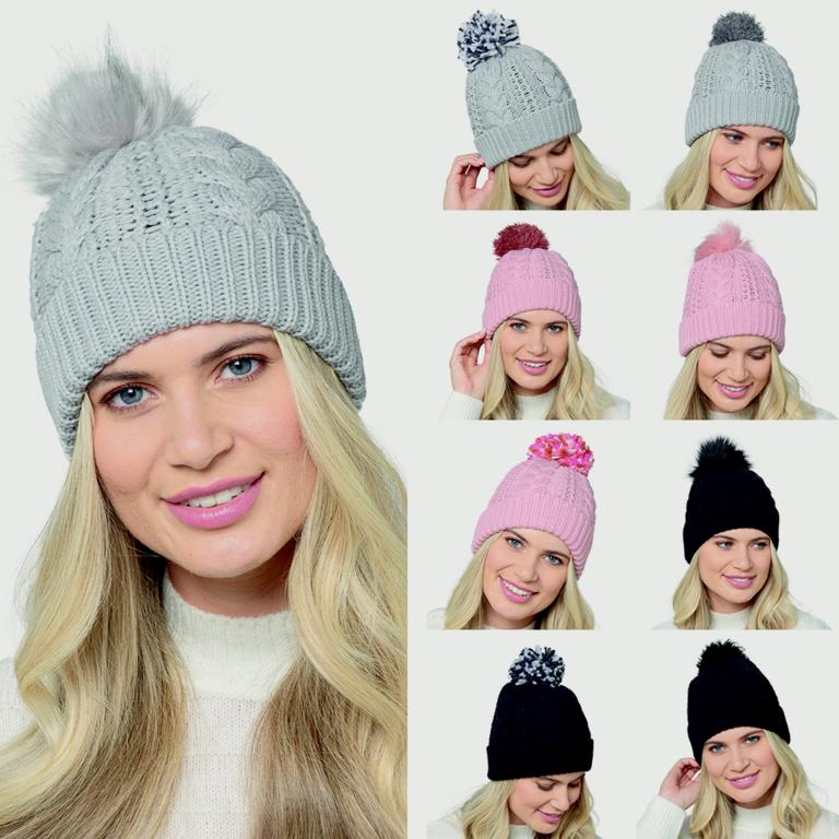 RJM Ladies Cable Hat With 3 Detachable Pompom