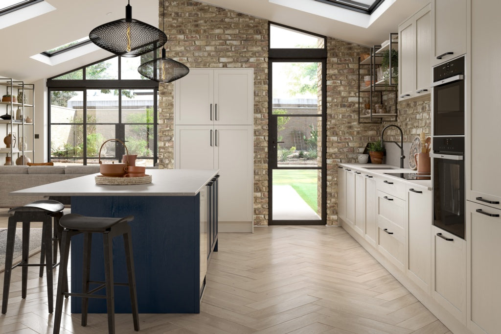 Chippendale Sovereign Kitchen 8 Piece Straight Layout Example