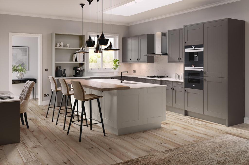 Chippendale Nouveau Kitchen 8 Piece Straight Layout Example
