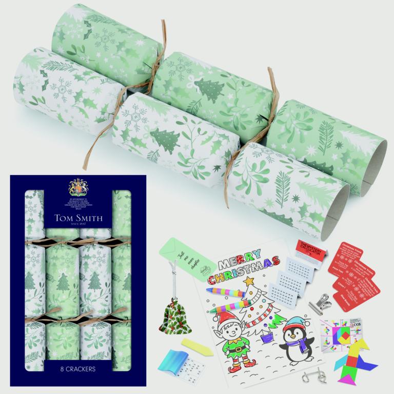 Tom Smith Mistletoe Crackers 12.5" Pack 8