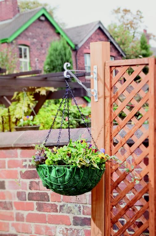Ambassador Hanging Basket Bracket 35cm/14" White