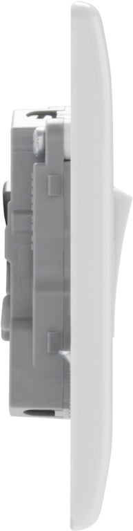 NEXUS Round Edge Triple Pole Fan Isolator White