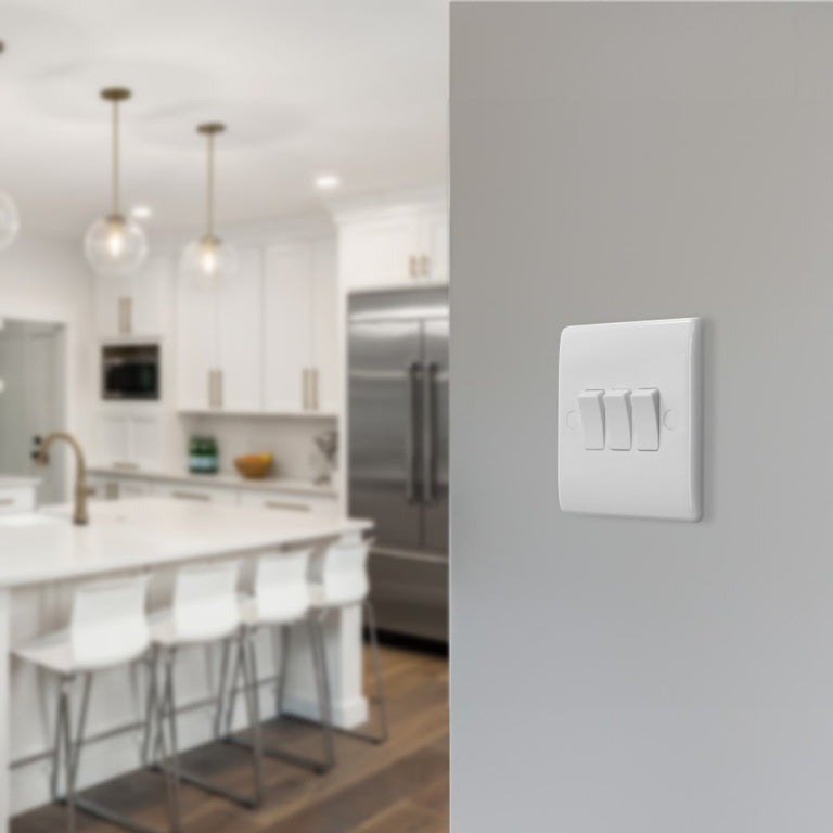 BG 3 Gang 2 Way White Round Edge Switch 10a