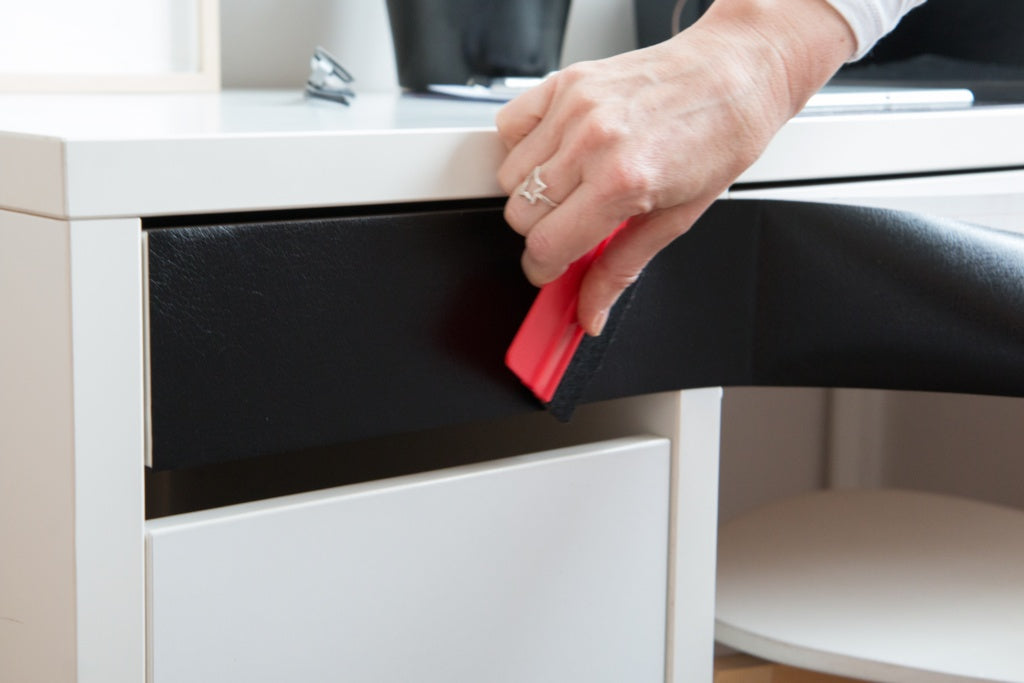 d-c-fixÂ® Self Adhesive Film - Leather Black