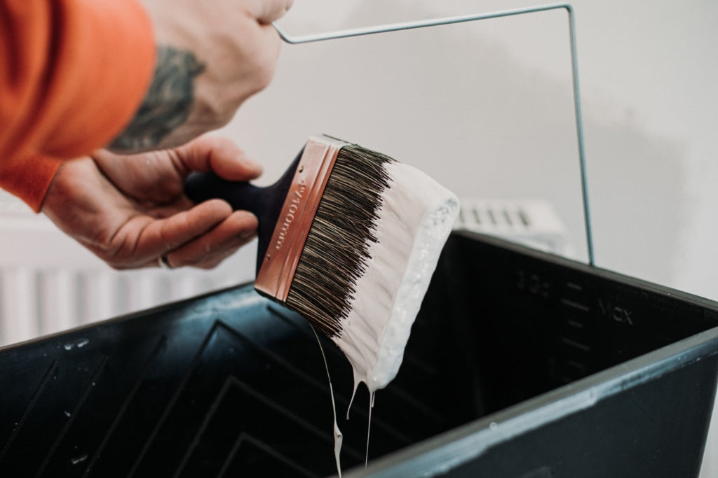 Hamilton For The Trade Emulsion Wall Brush