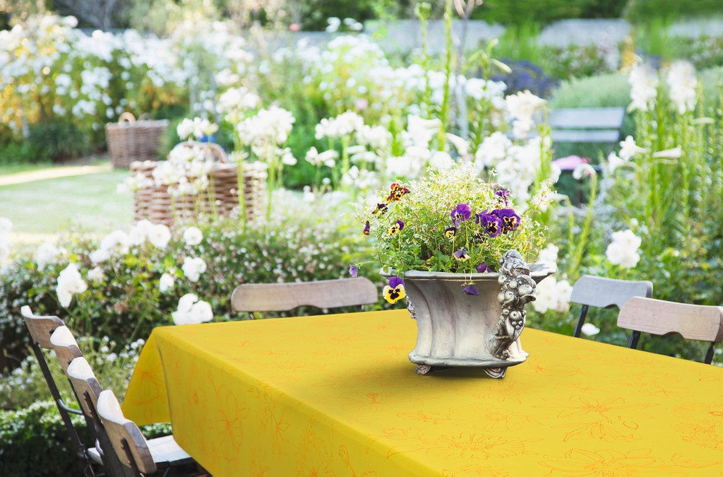 d-c-fixÂ® Manhattan Tablecloth - Palmas Yellow
