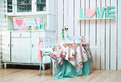 d-c-fixÂ® Manhattan Tablecloth - Candy