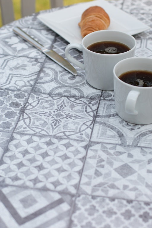 d-c-fixÂ® Manhattan Tablecloth - Visbi