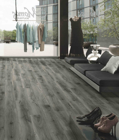 Kronospan Tomohawk Oak Laminate Floor 12mm