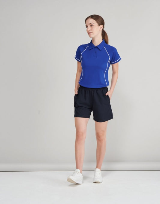 Finden Hales Female Short Black Medium