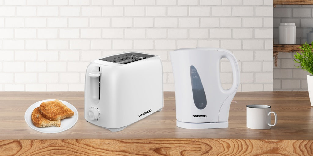 Daewoo Plastic Kettle 1.7L