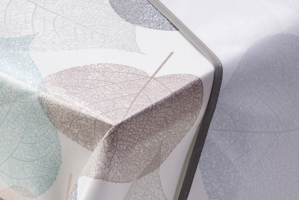 d-c-fixÂ® Lindyana Tablecloth
