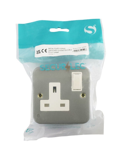 Securlec Metal Clad 1 Gang Switched Socket Double Pole 13A